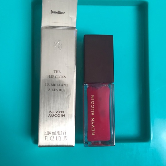 Kevyn Aucoin Lip Gloss In Janelline - Picture 4 of 5